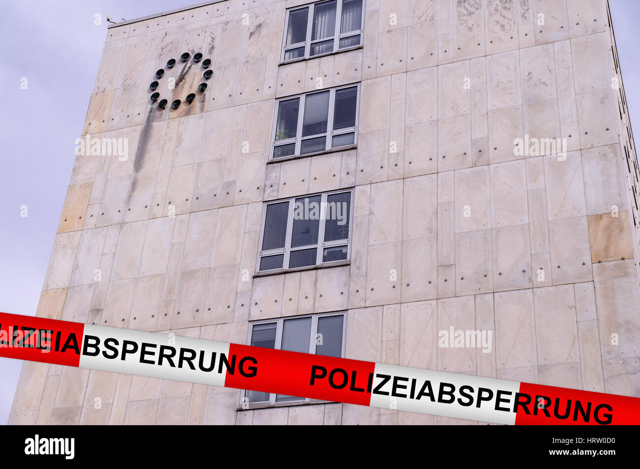 Barricata di polizia presso il municipio di Gaggenau a seguito di una bomba sulla filettatura 3 Marzo, il giorno dopo il divieto di i politici turchi di Erdogan administrati Foto Stock
