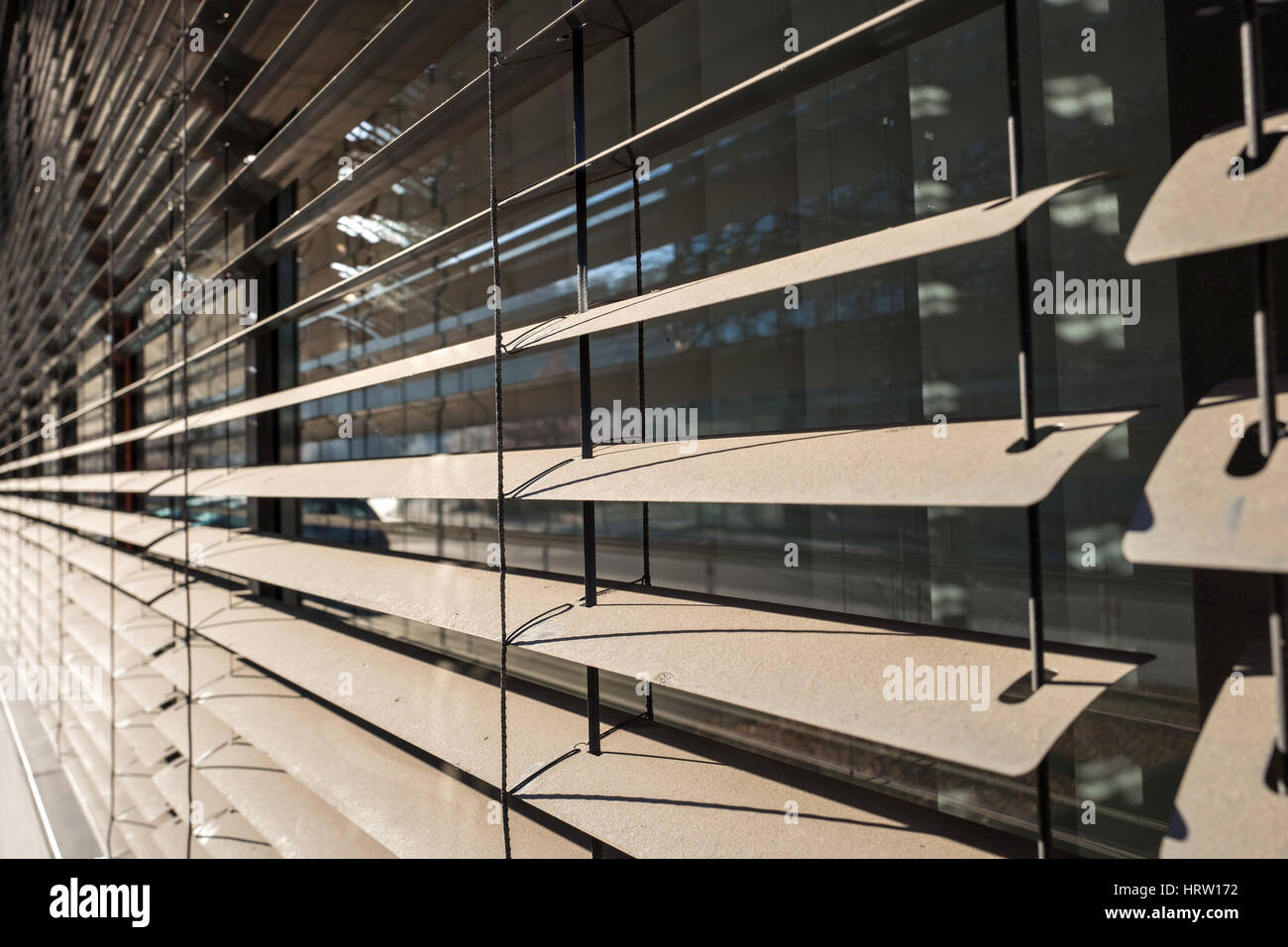 Vista in dettaglio della finestra chiusa persiane Foto Stock