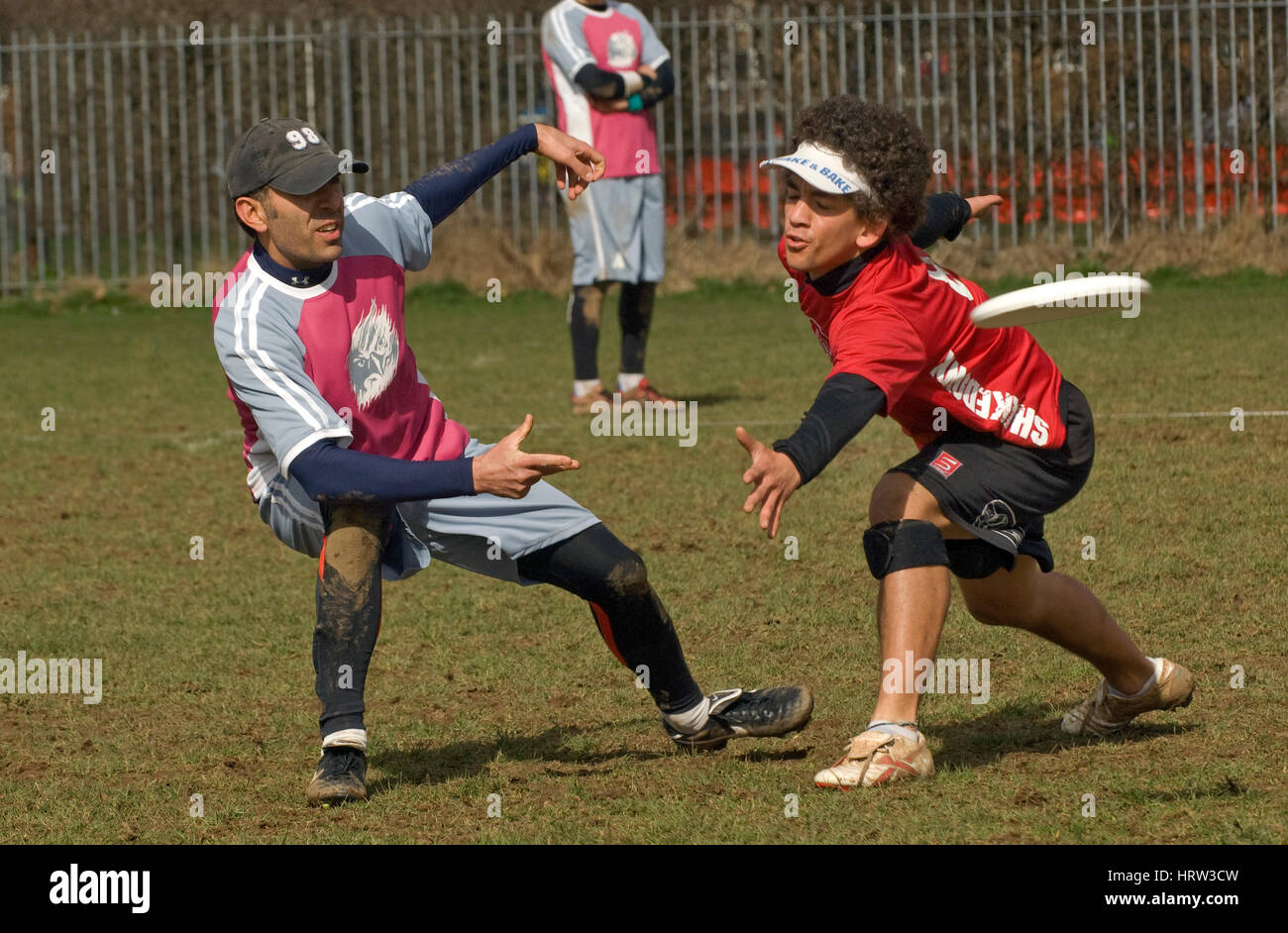 Frisbee la corrispondenza della squadra Foto Stock
