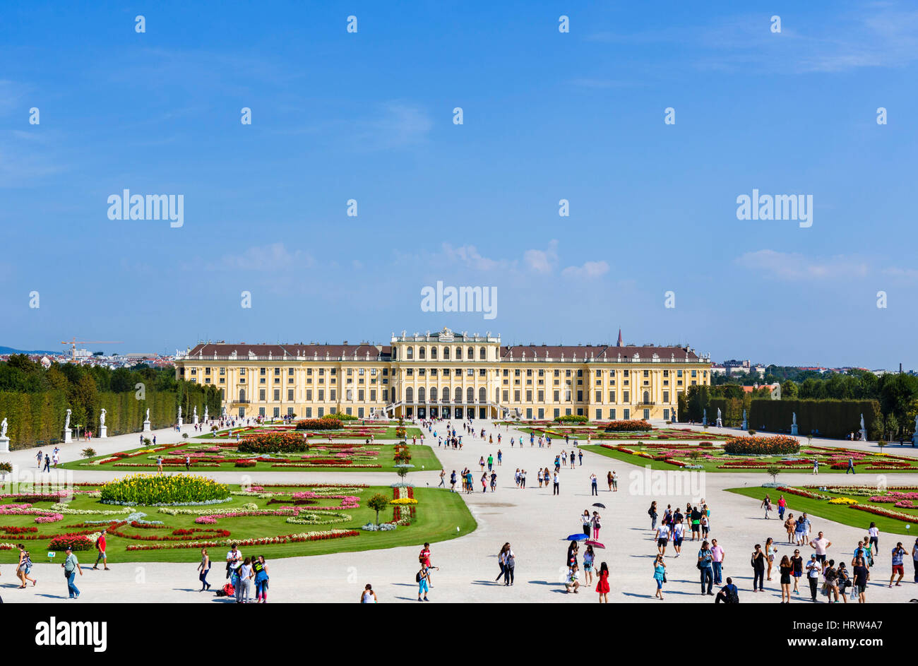 Il Palazzo di Schönbrunn giardini, Vienna, Austria Foto Stock