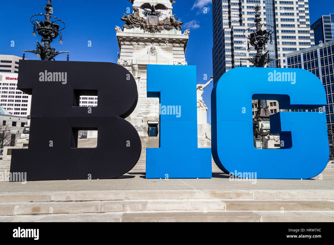 Indianapolis - Circa nel marzo 2017: grande conferenza dieci logo stilizzato anche come il grande 10 o B1G nel centro di Indianapolis IV Foto Stock