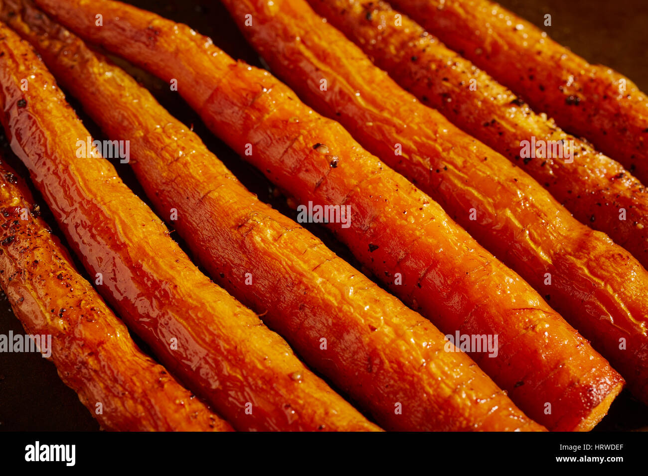 Tutto arrosto carote Foto Stock