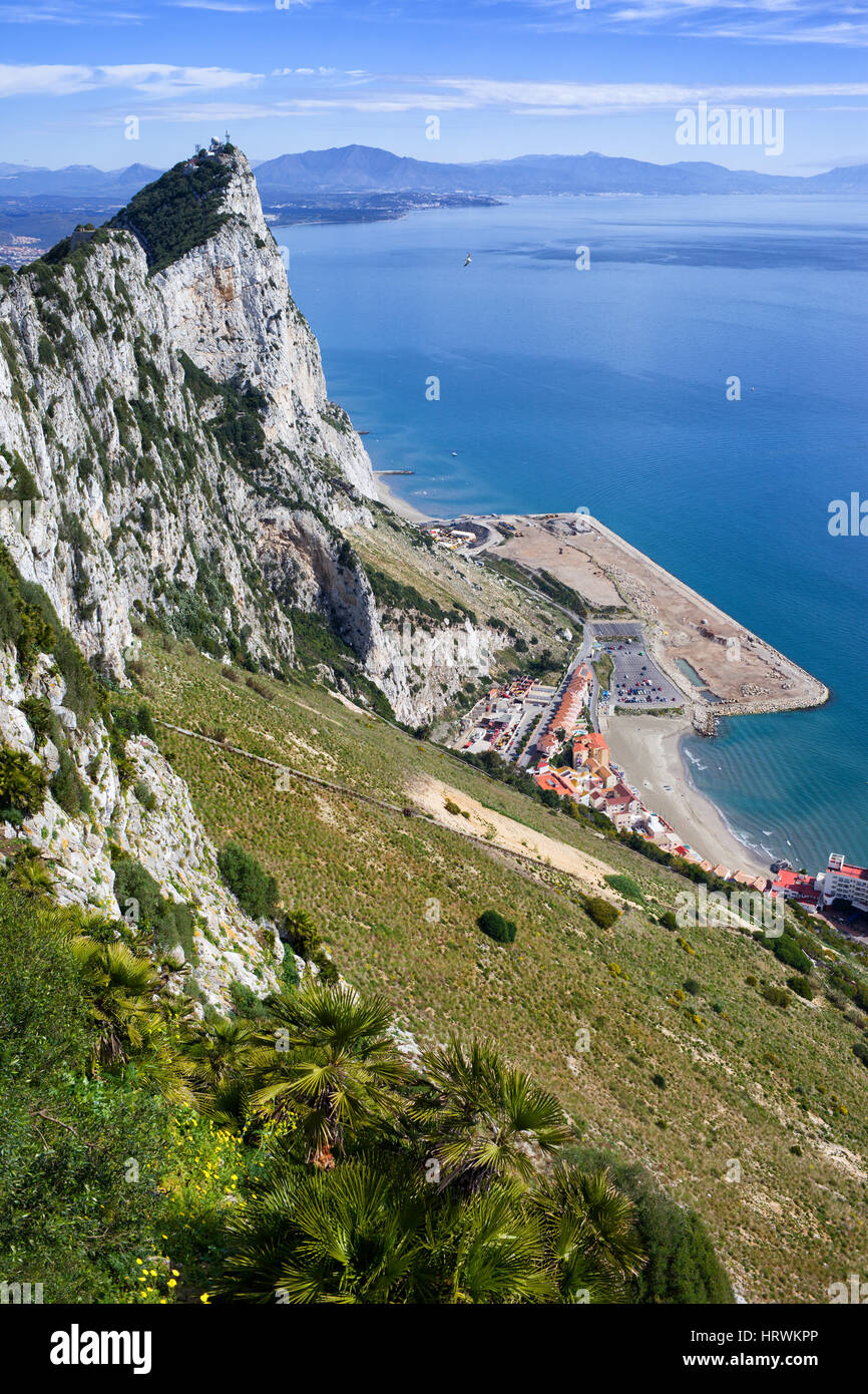 Rocca di Gibilterra pendenza nel Mare Mediterraneo sulla Penisola Iberica Foto Stock