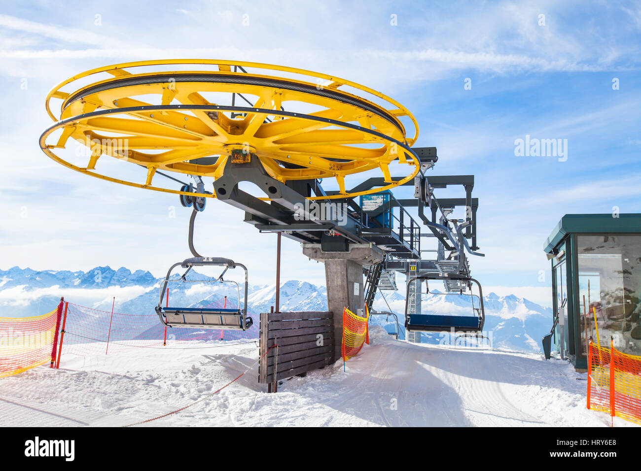 Impianti di risalita in inverno le montagne, Austria Foto Stock