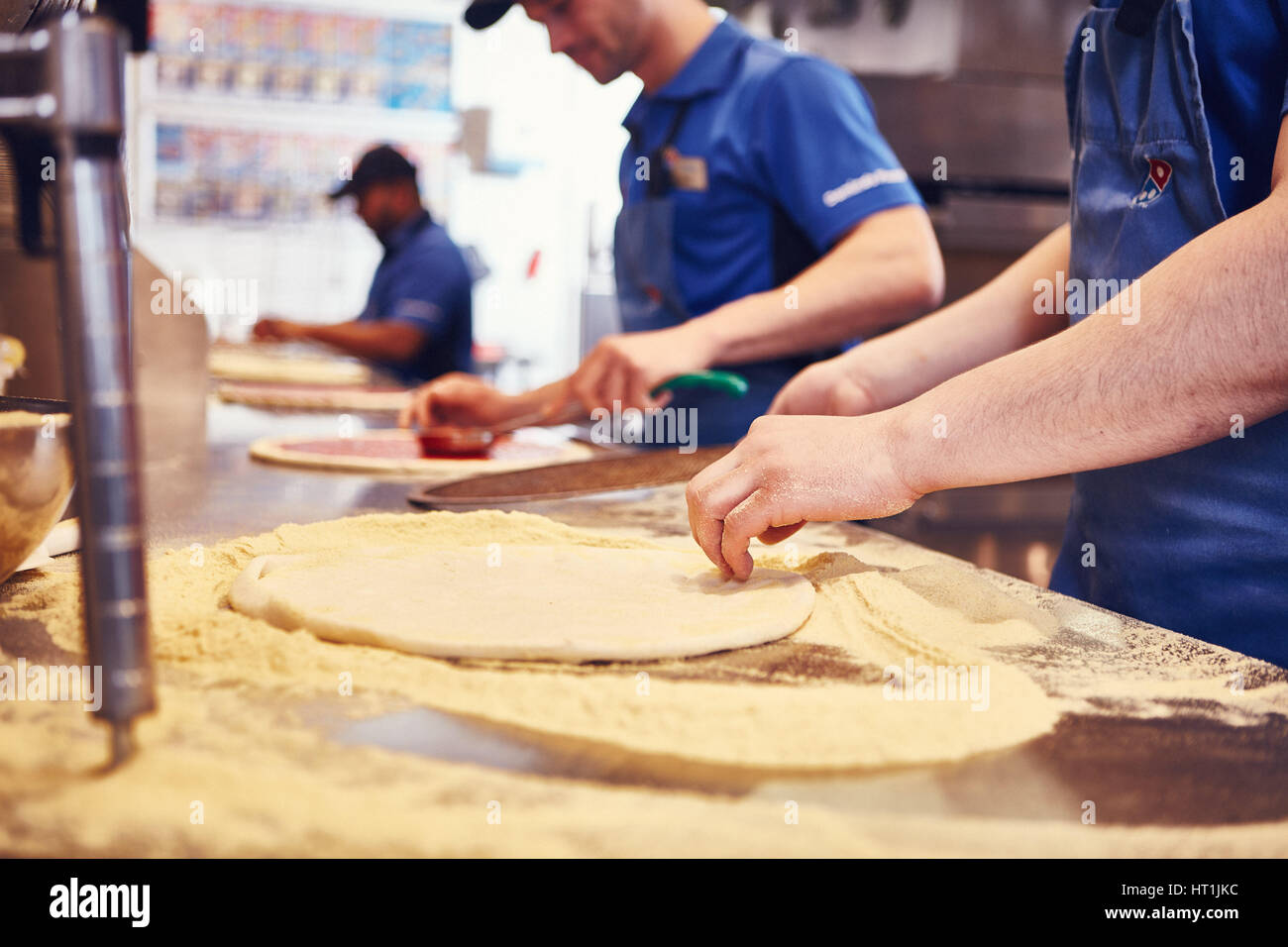 Solo uso editoriale Domino's branding. Stampa foto di associazione. Foto di credito dovrebbe leggere: John Godwin/PA FILO Foto Stock