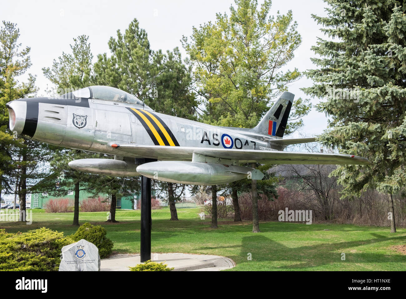 Canadair Mark 5 Sabre Jet situato in Airman's Park Oshawa Ontario Canada. Foto Stock