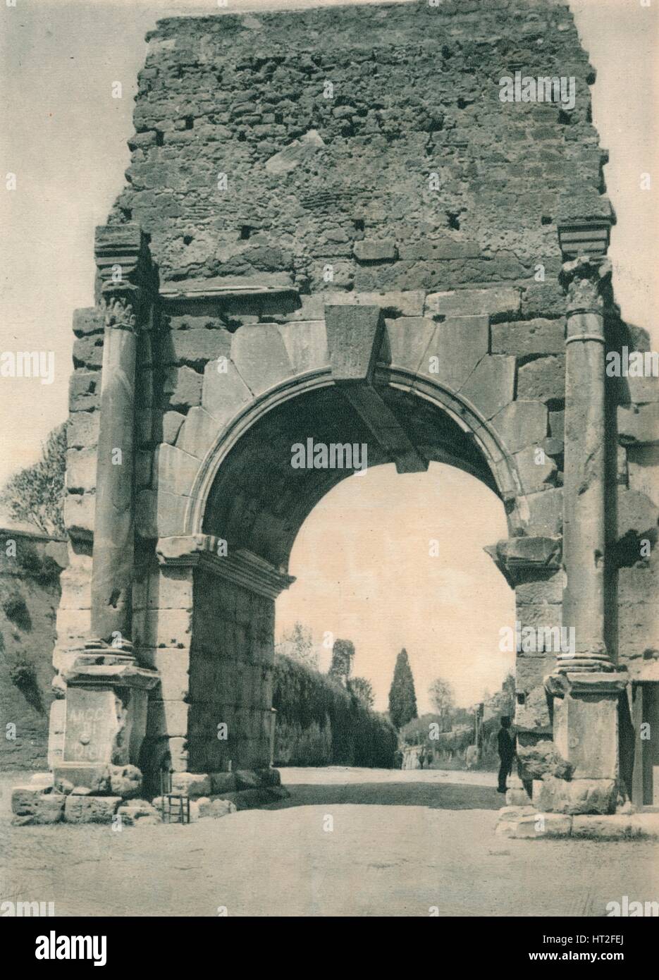 L'Arco di Druso, Roma, c1926 (1927). Artista: Eugen Poppel. Foto Stock