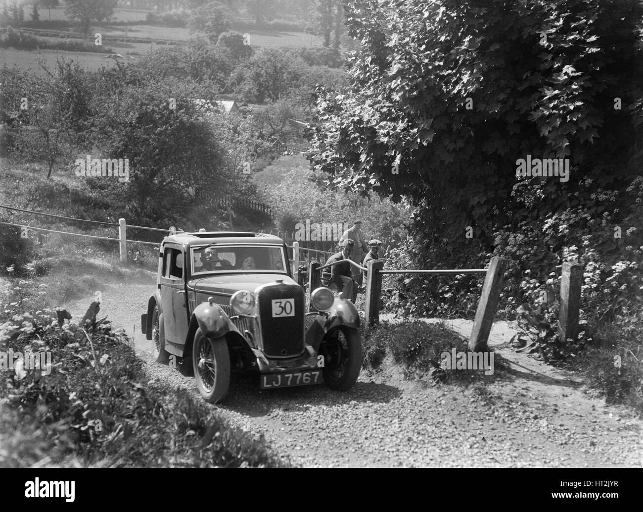 Cantante 1933 coupe prendendo parte al West Hants Light Car Club Trial, Ibberton Hill, Dorset, 1930s. Artista: Bill Brunell. Foto Stock