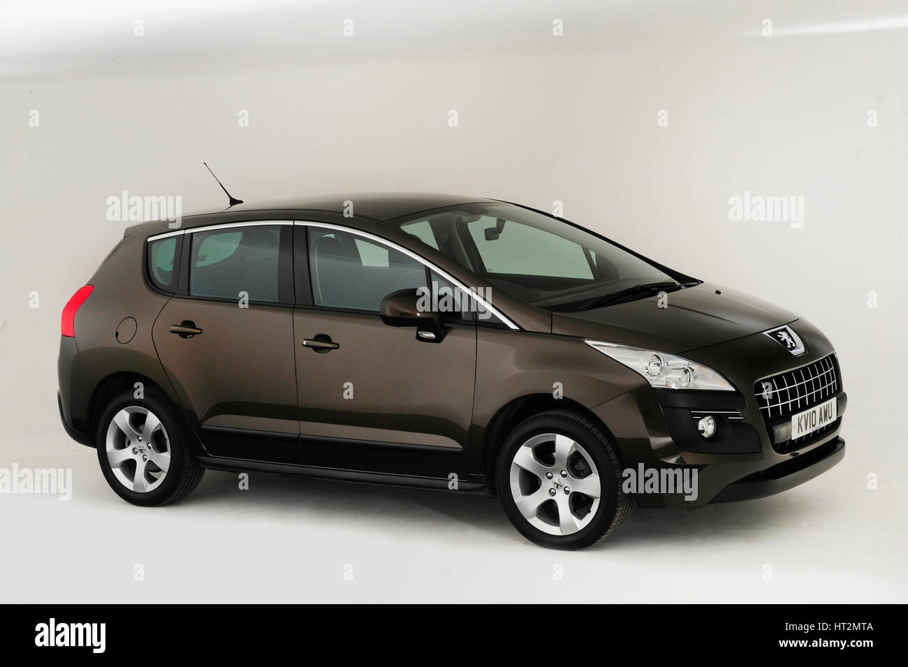 2010 Peugeot 3008 Artista: Sconosciuto Foto Stock - Alamy