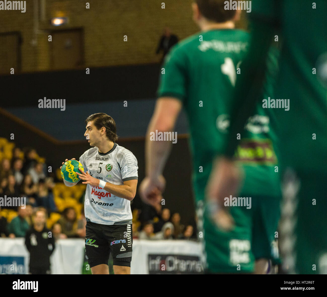 Foto da una coppa di pallanuoto in Höganäs, Svezia. Cup chiamato novembre cup ha avuto luogo a Sportcenter, Höganäs. Foto Stock