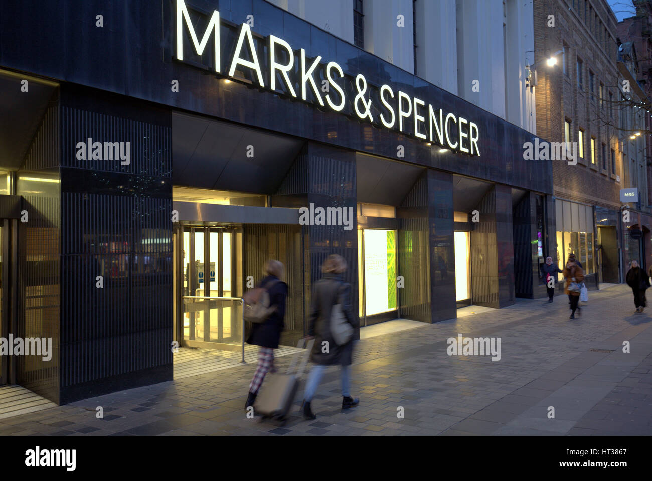 Marks & Spencer negozi aperti anche di notte Foto Stock