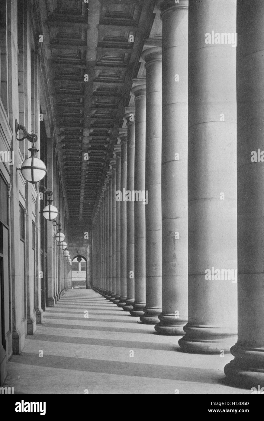 Porticato affacciato Canal Street, Chicago Union Station, Illinois, 1926. Artista: sconosciuto. Foto Stock