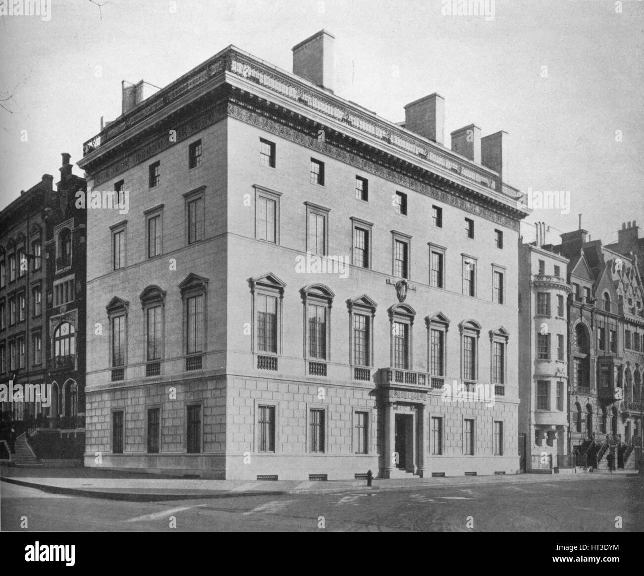 Generale vista esterna, casa di Mrs William Hayward, New York, 1922. Artista: sconosciuto. Foto Stock