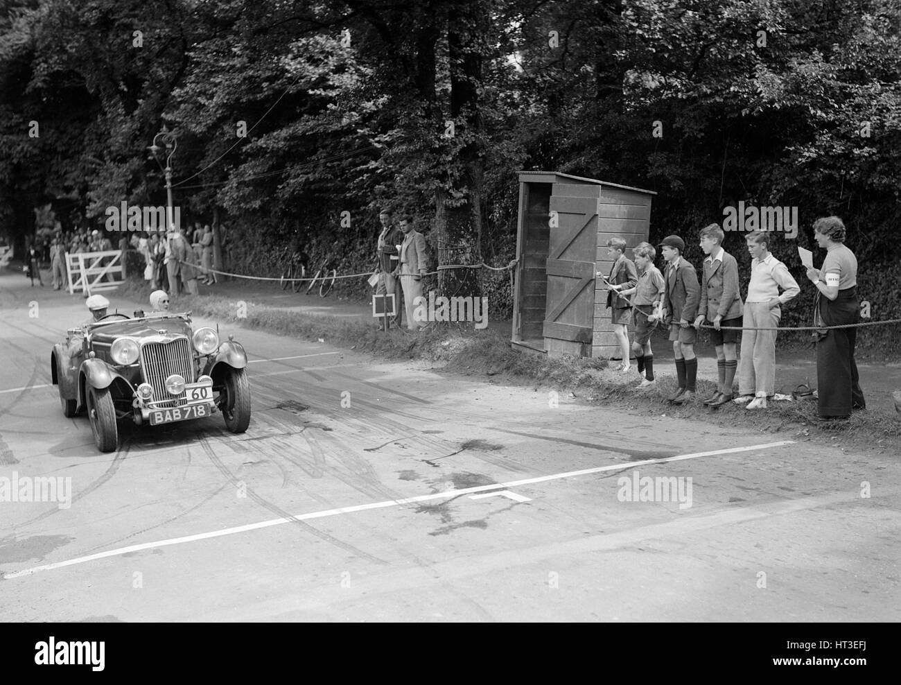 Frank Barnes' Autosports cantante del team B37, vincitore di un premio d'argento, MCC Torquay Rally, luglio 1937. Artista: Bill Brunell. Foto Stock