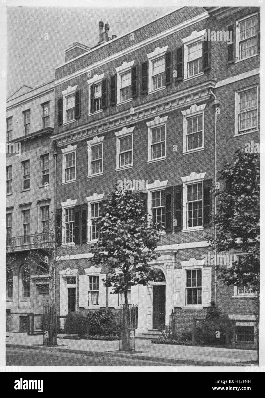 Ingresso anteriore, casa di Miss Anna Morgan, Sutton Place, New York City, 1924. Artista: sconosciuto. Foto Stock