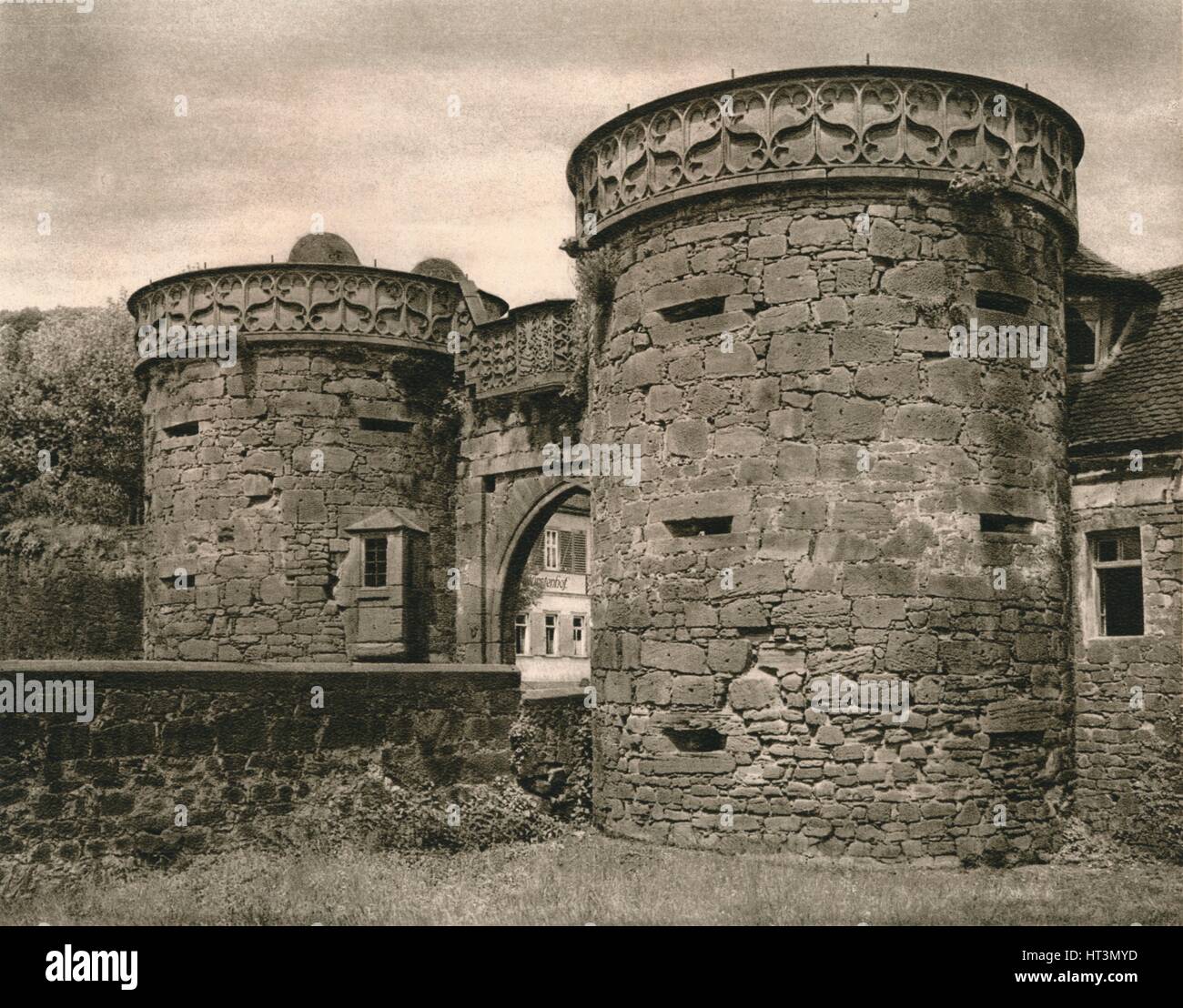 "Budingen - Jerusalemer Tor', 1931. Artista: Kurt Hielscher. Foto Stock