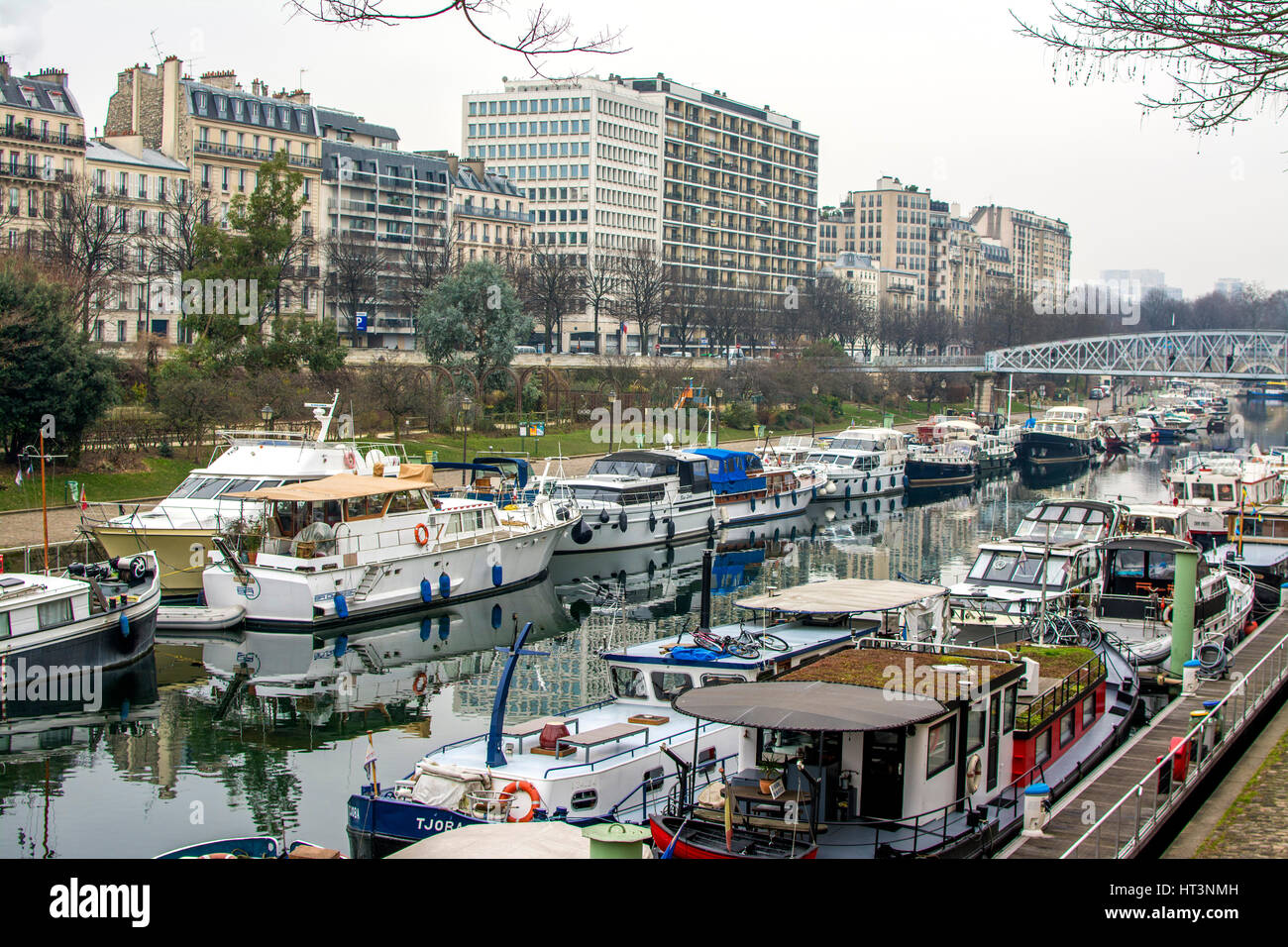 Parigi, porto dell'Arsenale sul Canal Saint Martin, Ile de France. Francia Foto Stock