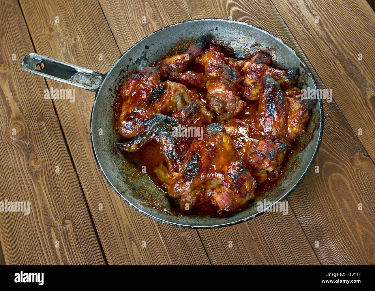 De alitas de pollo picantes - Italiano le ali di pollo in salsa Foto Stock