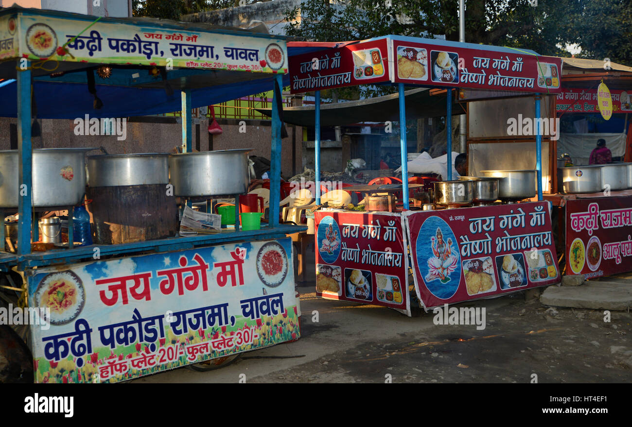 Food cart al mercato indiano Foto Stock