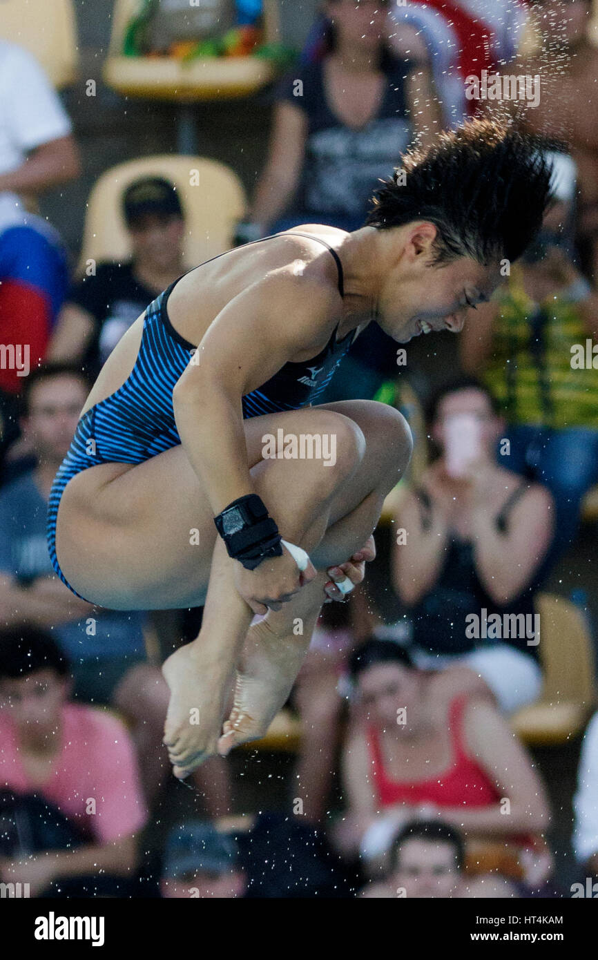 Rio de Janeiro, Brasile. 18 agosto 2016 Minami Itahashi (JPN) compete in donne piattaforma subacquea 10m a preliminare del 2016 Olimpiadi estive. © Foto Stock