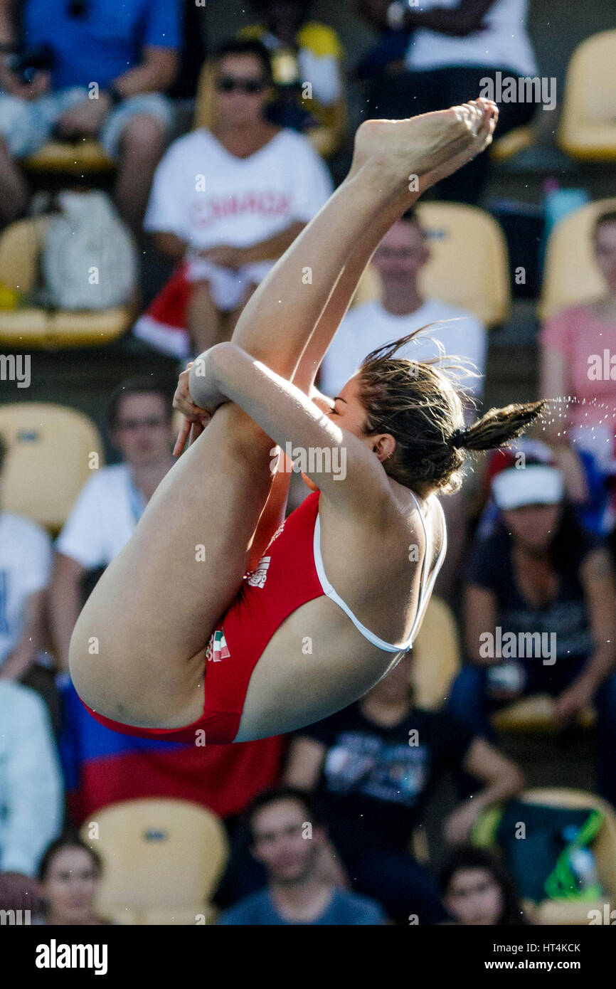 Rio de Janeiro, Brasile. 18 agosto 2016 Alejandra Orozco (MEX) compete in donne piattaforma subacquea 10m a preliminare del 2016 Olimpiadi estive. Foto Stock