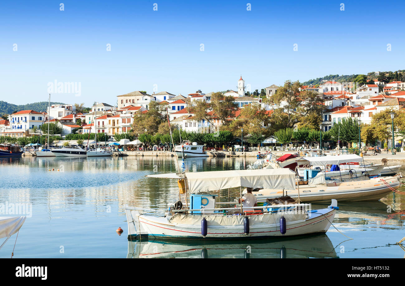 Città di Skopelos porto vecchio, Skopelos, Grecia Foto Stock