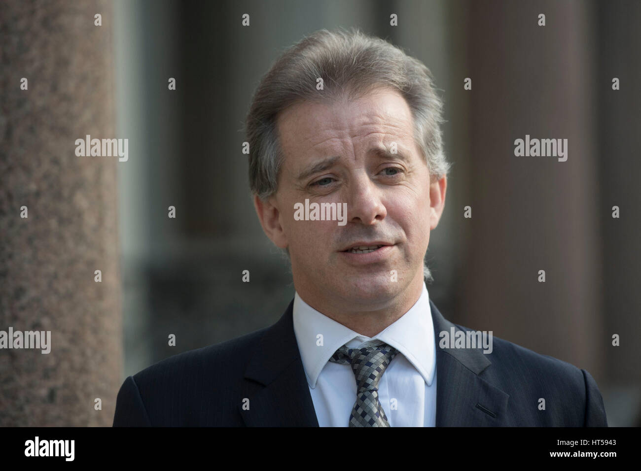 Christopher Steele, ex MI6 agente che set-up Orbis Business Intelligence e compilato un dossier su Donald Trump, a Londra dove ha parlato con i media per la prima volta. Foto Stock
