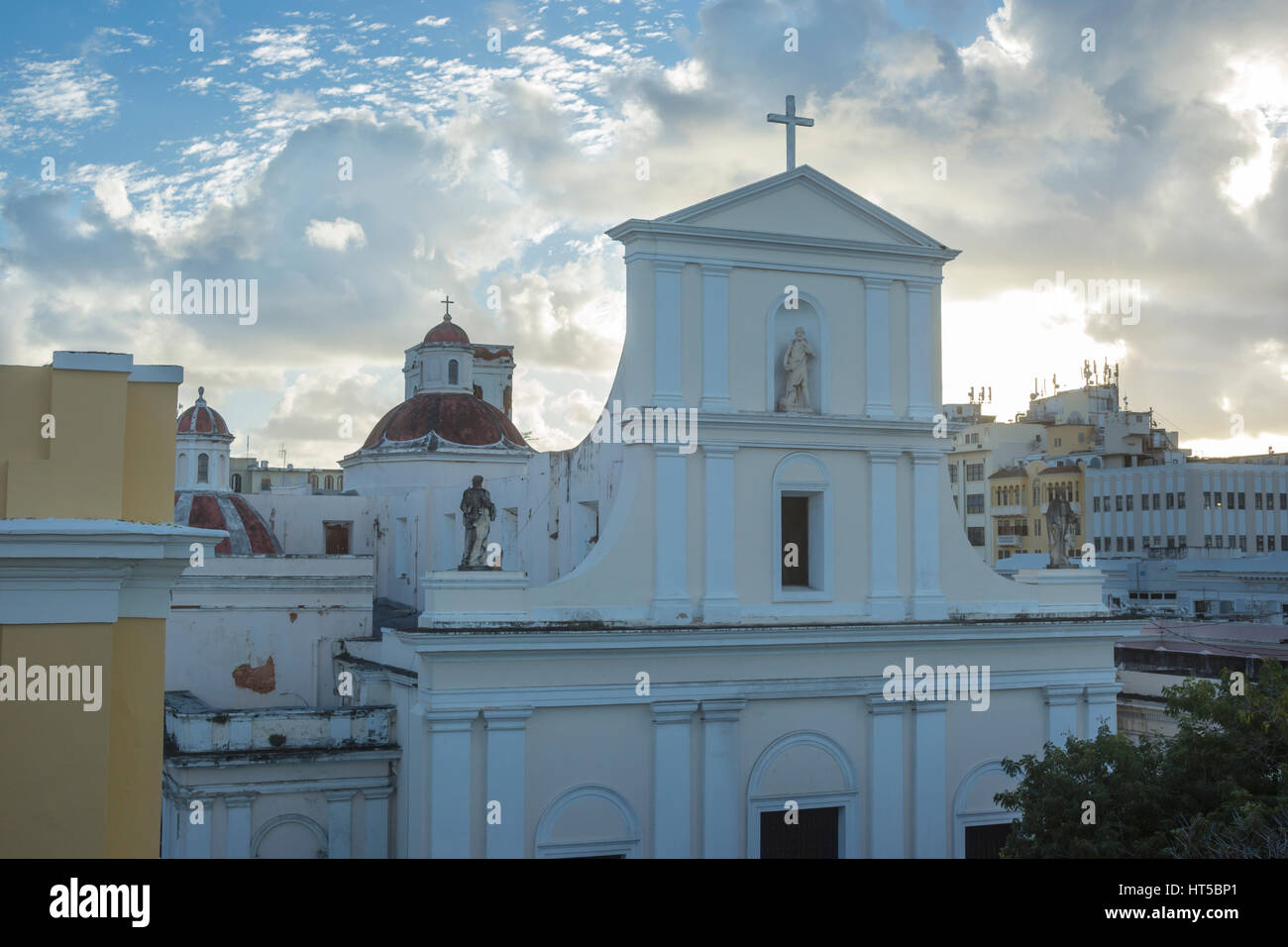 Catedral basilica de san juan bautista immagini e fotografie stock ad ...