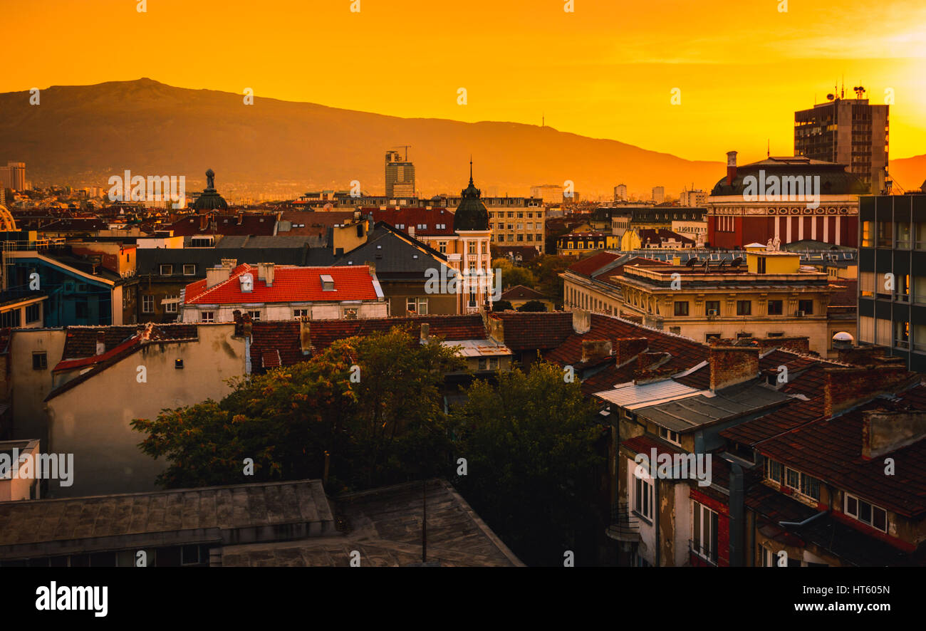 Tramonto nella città di Sofia città vecchia bulgaria Foto Stock