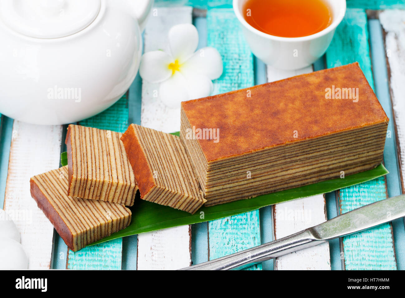 Indonesiano tradizionale dolce Lapis layer cake. Foto Stock
