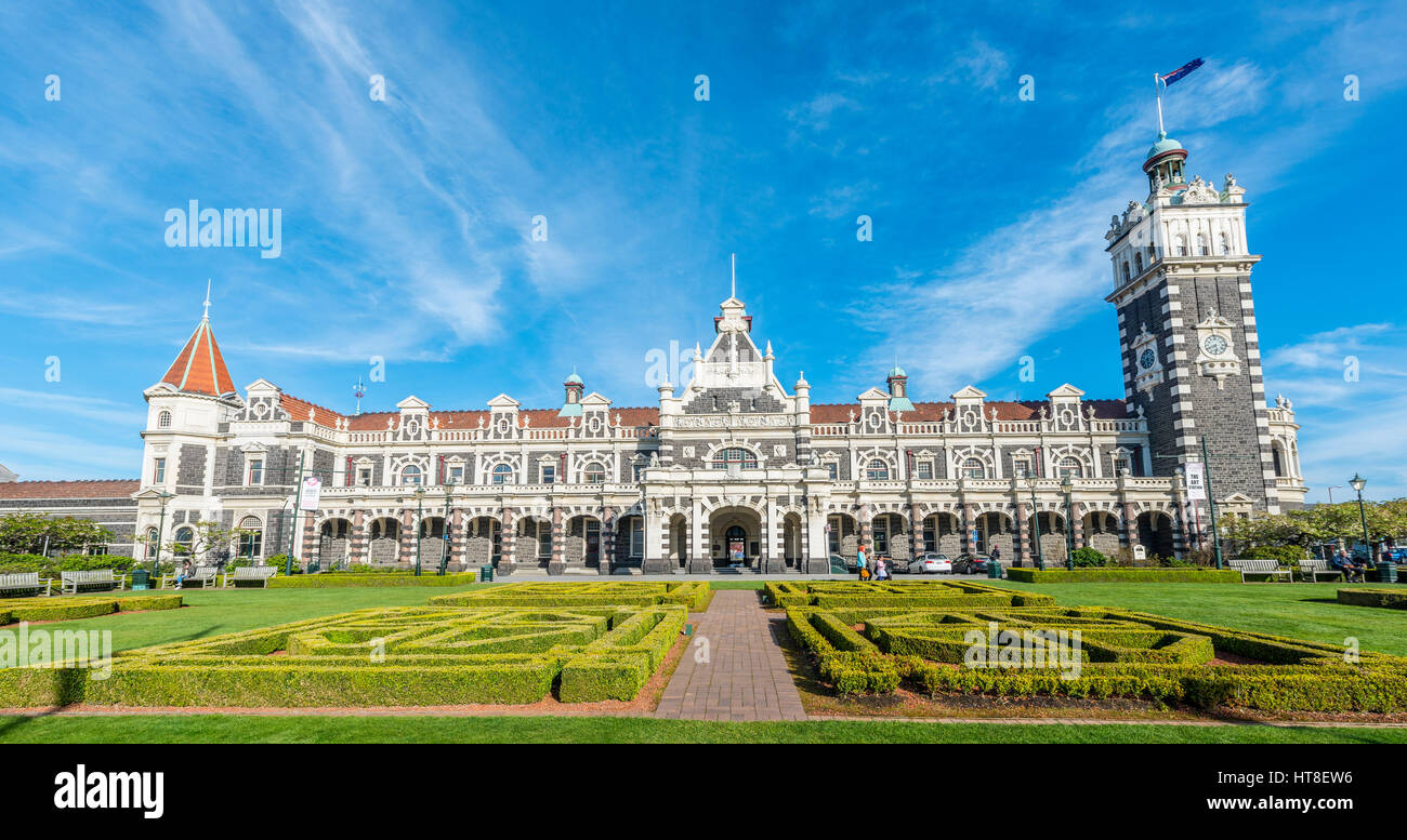 Piazza Anzac e Dunedin stazione ferroviaria, Regione di Otago e Southland, Nuova Zelanda Foto Stock