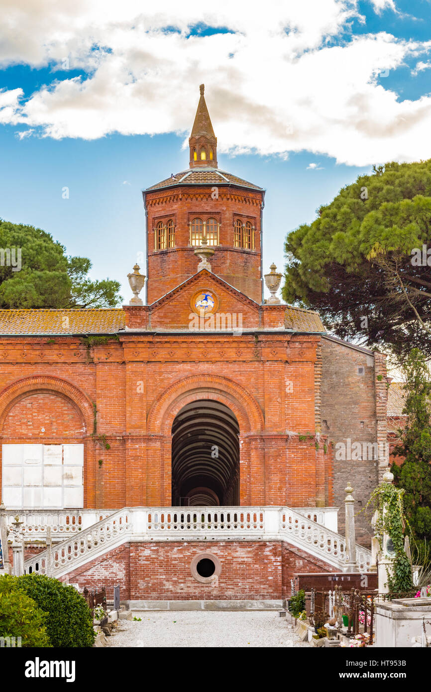 Italiano palazzo rinascimentale con mattoni rossi Foto Stock