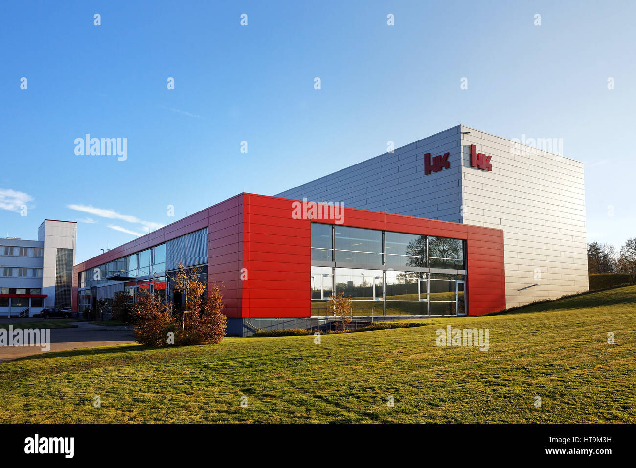 Heckler e Koch, stabilimento di produzione e la sede centrale della società tedesca di armi e armamenti costruttore in Oberndorf, Germania Foto Stock