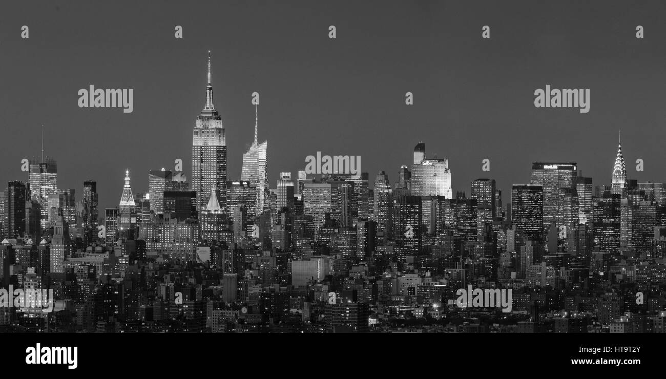 Stati Uniti d'America, la città di New York skyline di Manhattan da Brooklyn Foto Stock