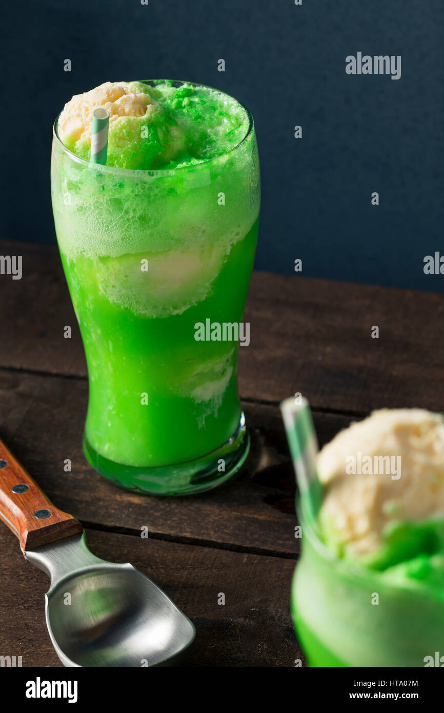 In Casa Verde Ice Cream Soda galleggiante per San Patrizio giorno Foto Stock
