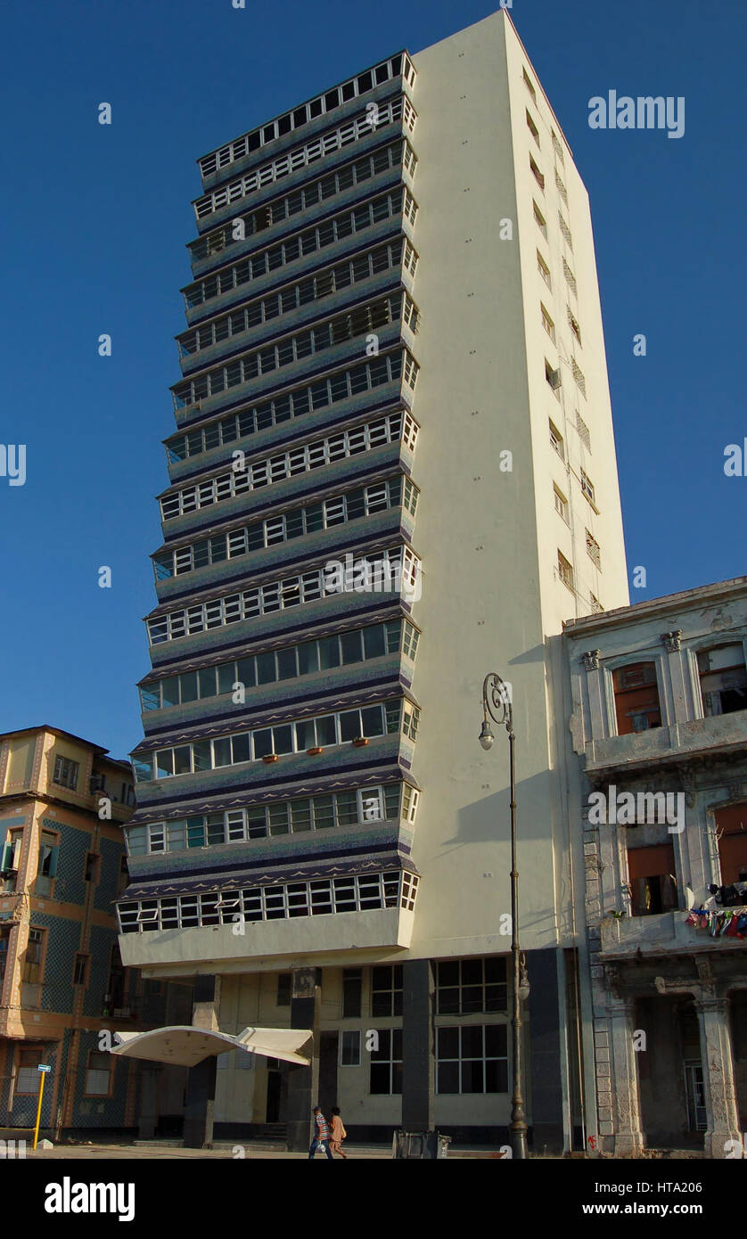 L'appartamento di Ataud highrise, El Malecon, Havana, Cuba Foto Stock