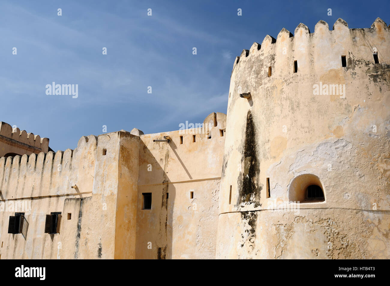 Forte di Lamu è una fortezza nella città di Lamu nel nord-est del Kenya Foto Stock