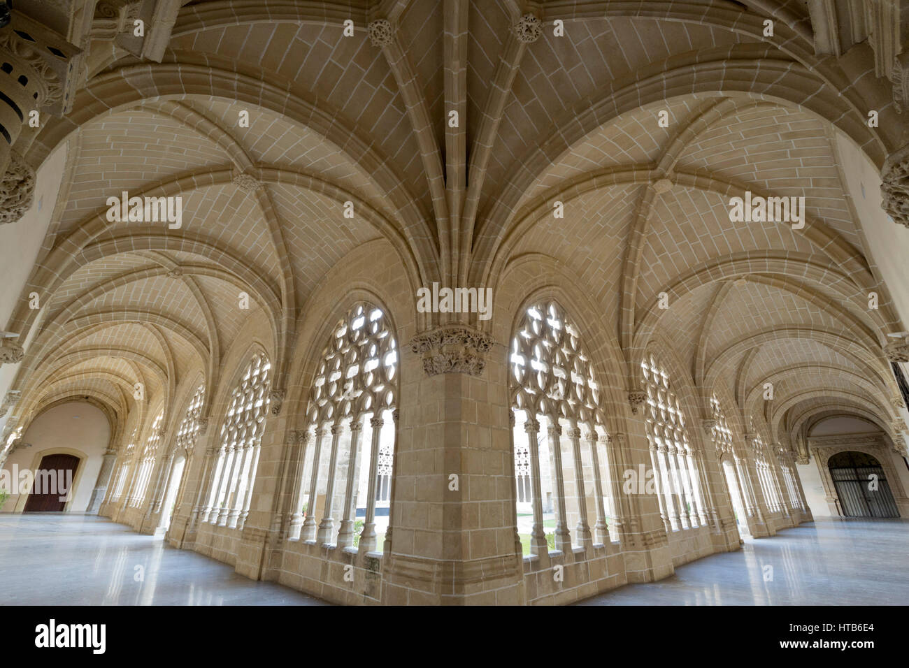 I chiostri della chiesa di Santo Domingo, Jerez de la Frontera, la provincia di Cadiz Cadice, Andalusia, Spagna, Europa Foto Stock