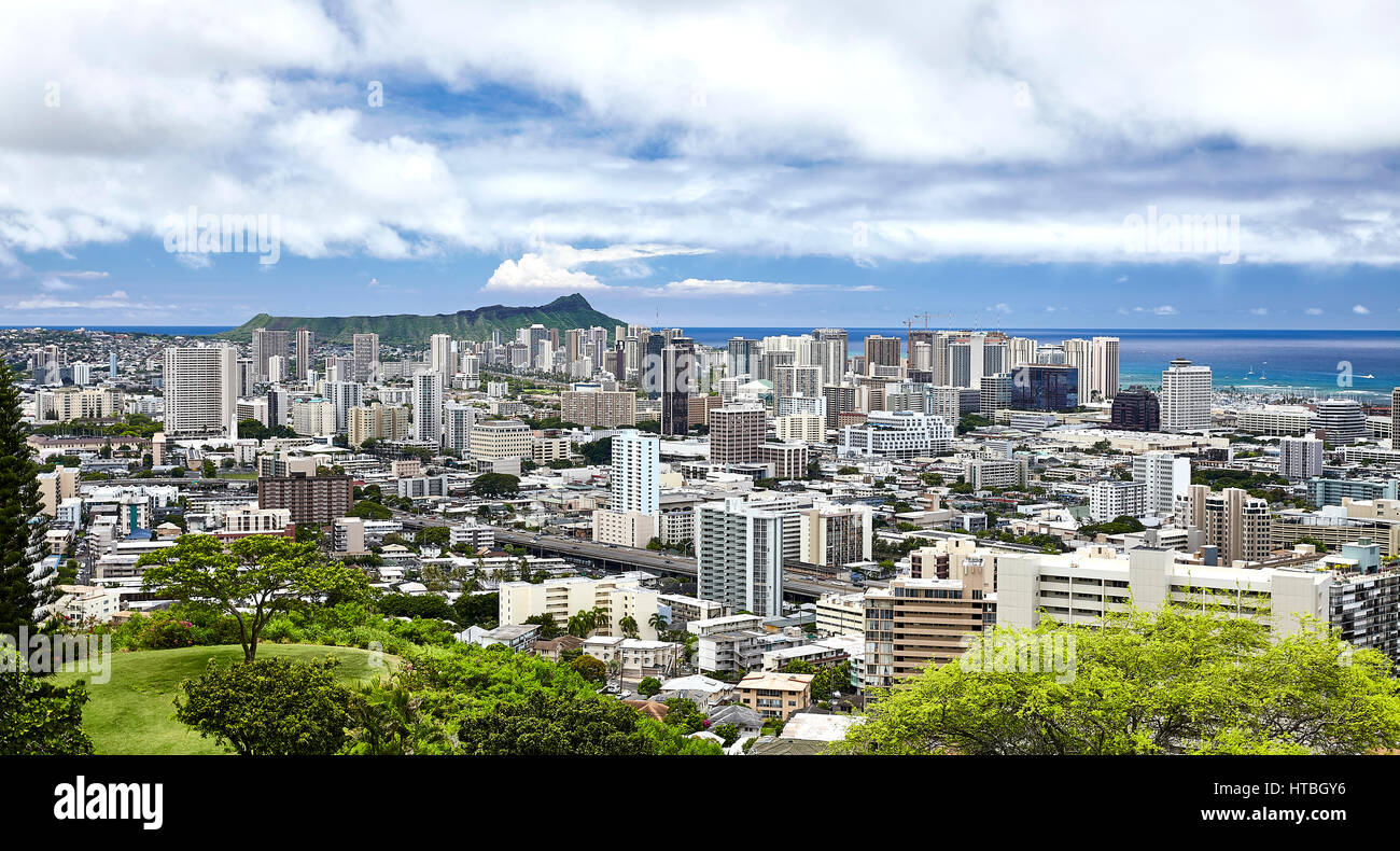 Diamond Head e Waikiki Hawaii skyline della città Foto Stock