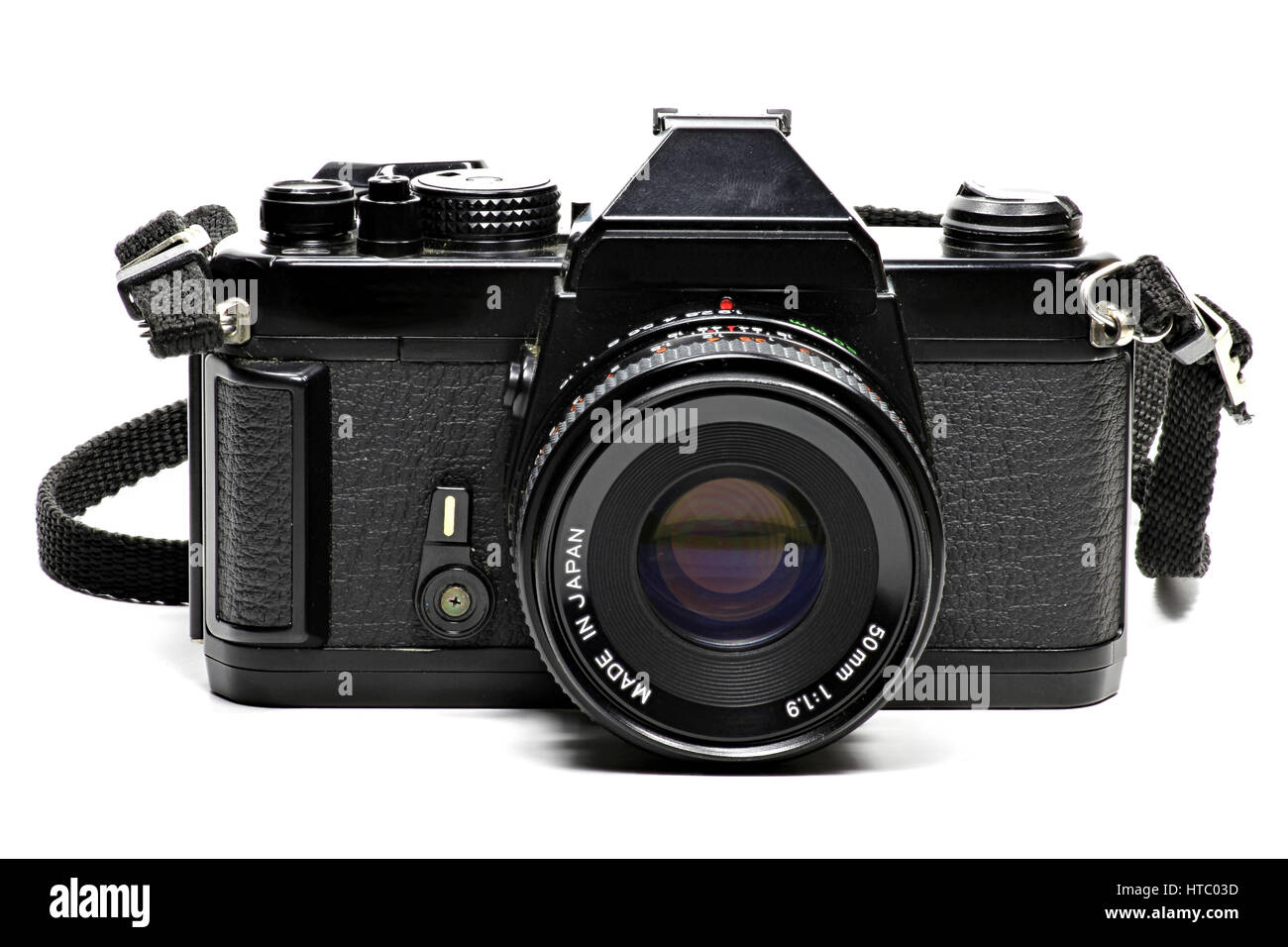 Analogico reflex a obiettivo singolo isolato della fotocamera su sfondo bianco Foto Stock