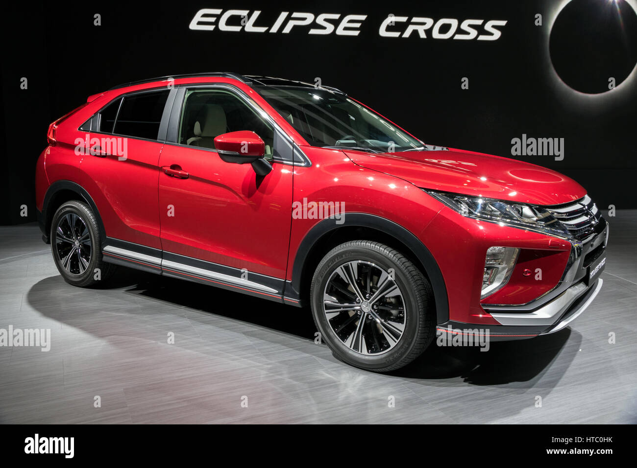 Ginevra, Svizzera - 7 Marzo 2017: Nuova 2018 Mitsubishi Eclipse carpresented trasversale al 87th Geneva International Motor Show. Foto Stock