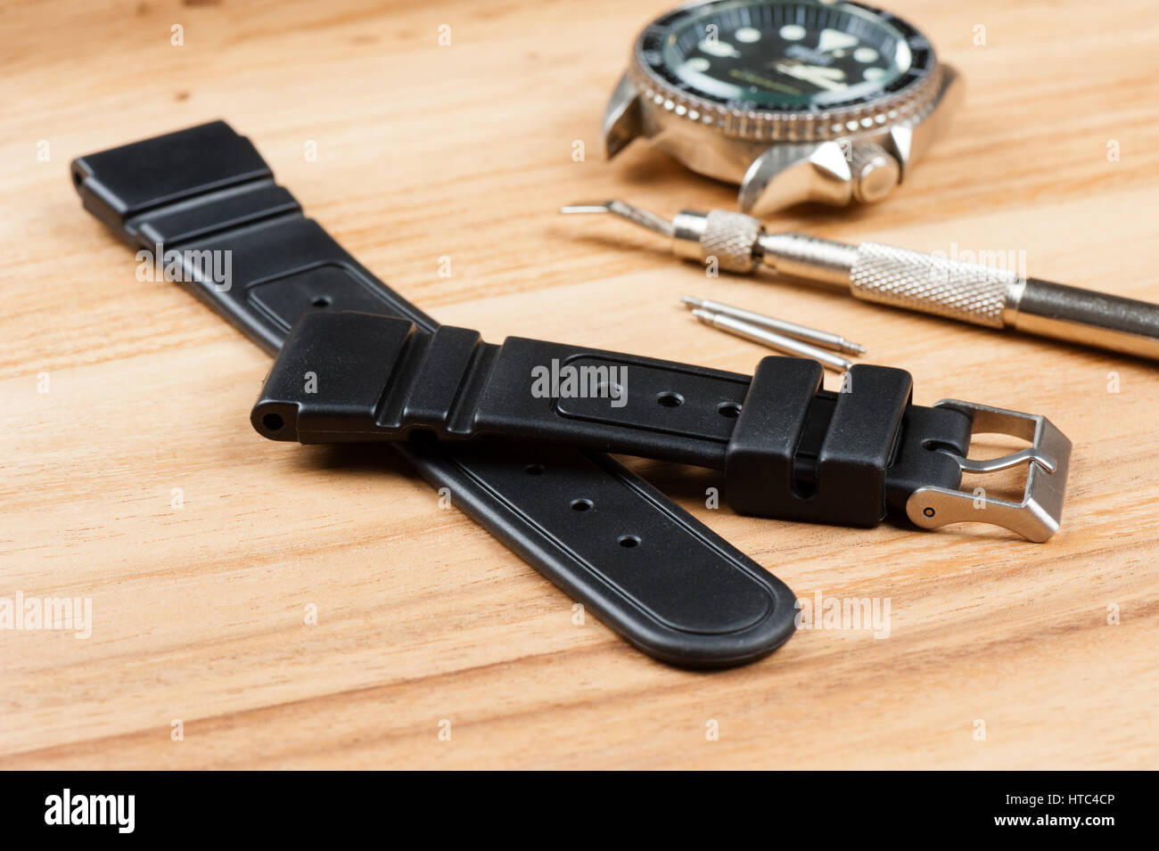 Nero in gomma watch band cinturino per orologio subacqueo Foto Stock