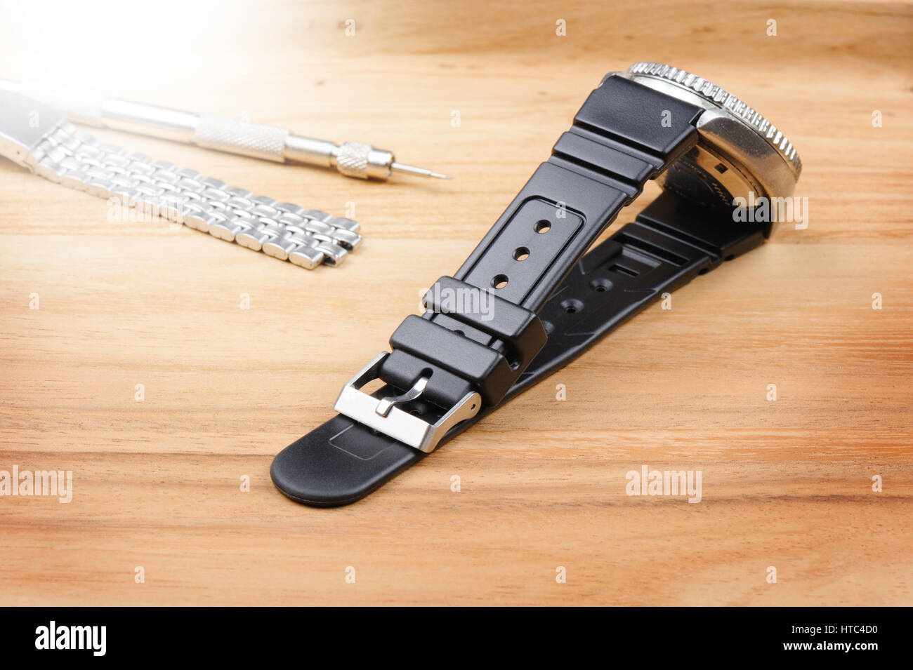 Nero in gomma watch band cinturino per orologio subacqueo Foto Stock