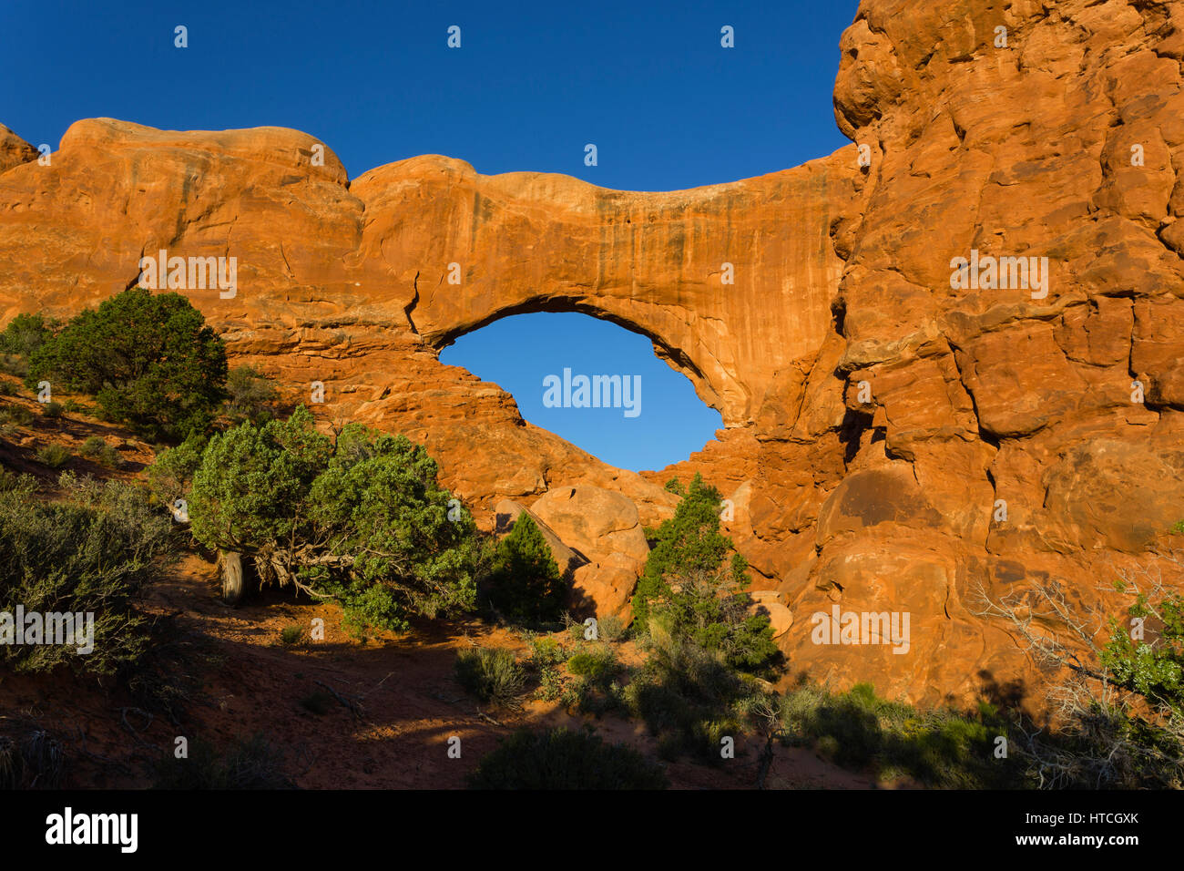 Finestra del nord, il Parco Nazionale di Arches, UT, STATI UNITI D'AMERICA Foto Stock