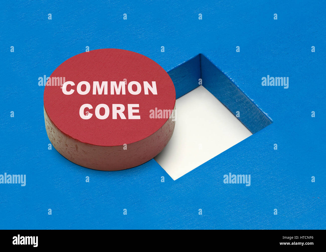 Commone Core blocco cerchio con foro quadrato. Foto Stock