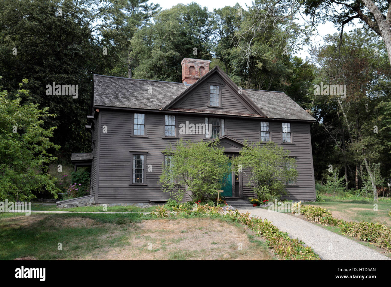 Orchard House, dove Louisa May Alcott impostato il suo "Piccole Donne" romanzo. 399 Lexington Road è ora una storica casa museo, Concord, Massachusetts, STATI UNITI D'AMERICA. Foto Stock