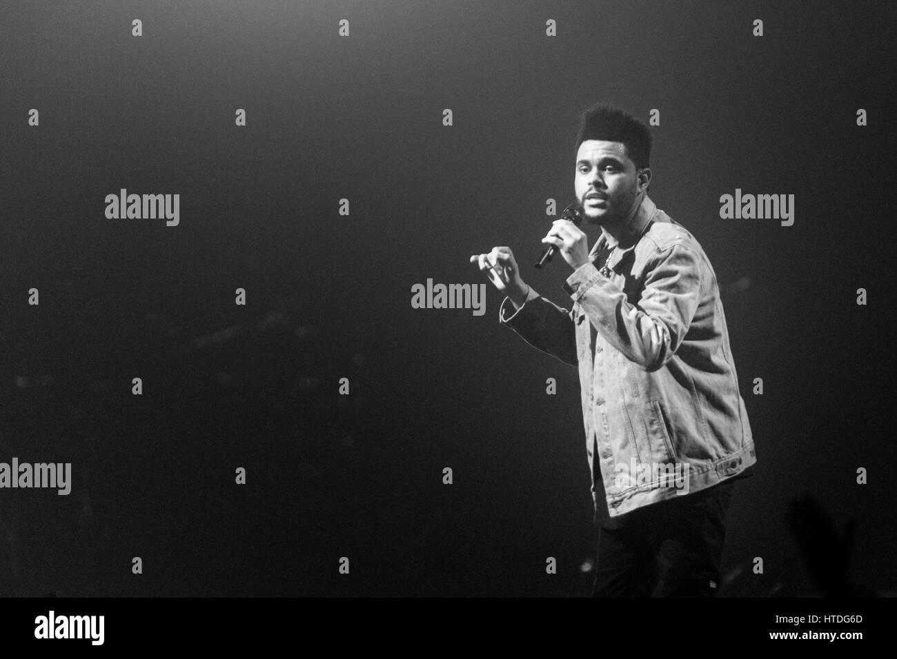 Glasgow, Regno Unito. 10 marzo, 2017. Il cantante canadese e cantautore Abel Makkonen Tesfaye, noto professionalmente come il Weeknd, esegue sul palco del SSE idro, Glasgow. Roberto Ricciuti/Alamy Live News Foto Stock