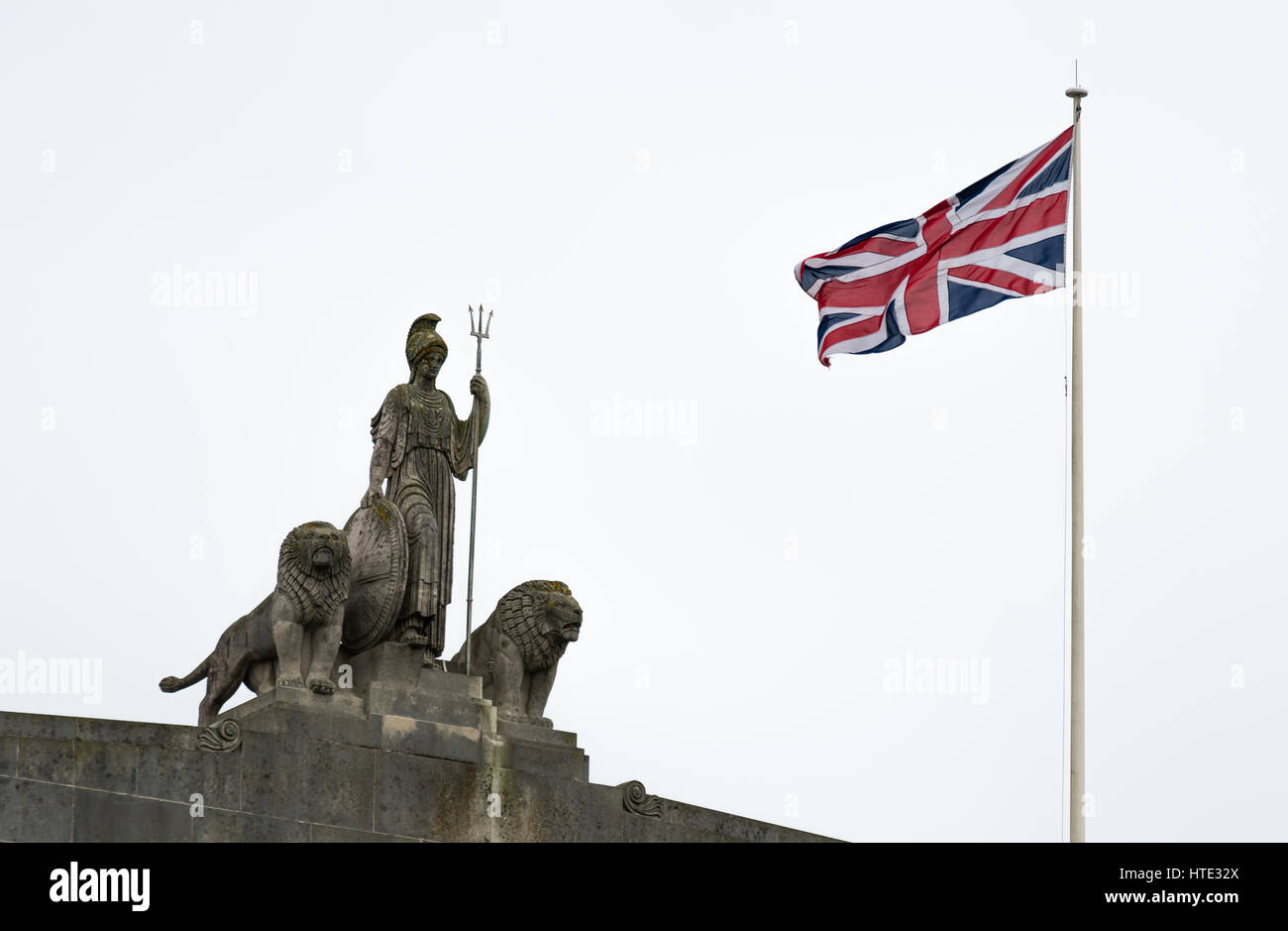 Statua di Britannia sulla sommità di Stormont building. Foto Stock