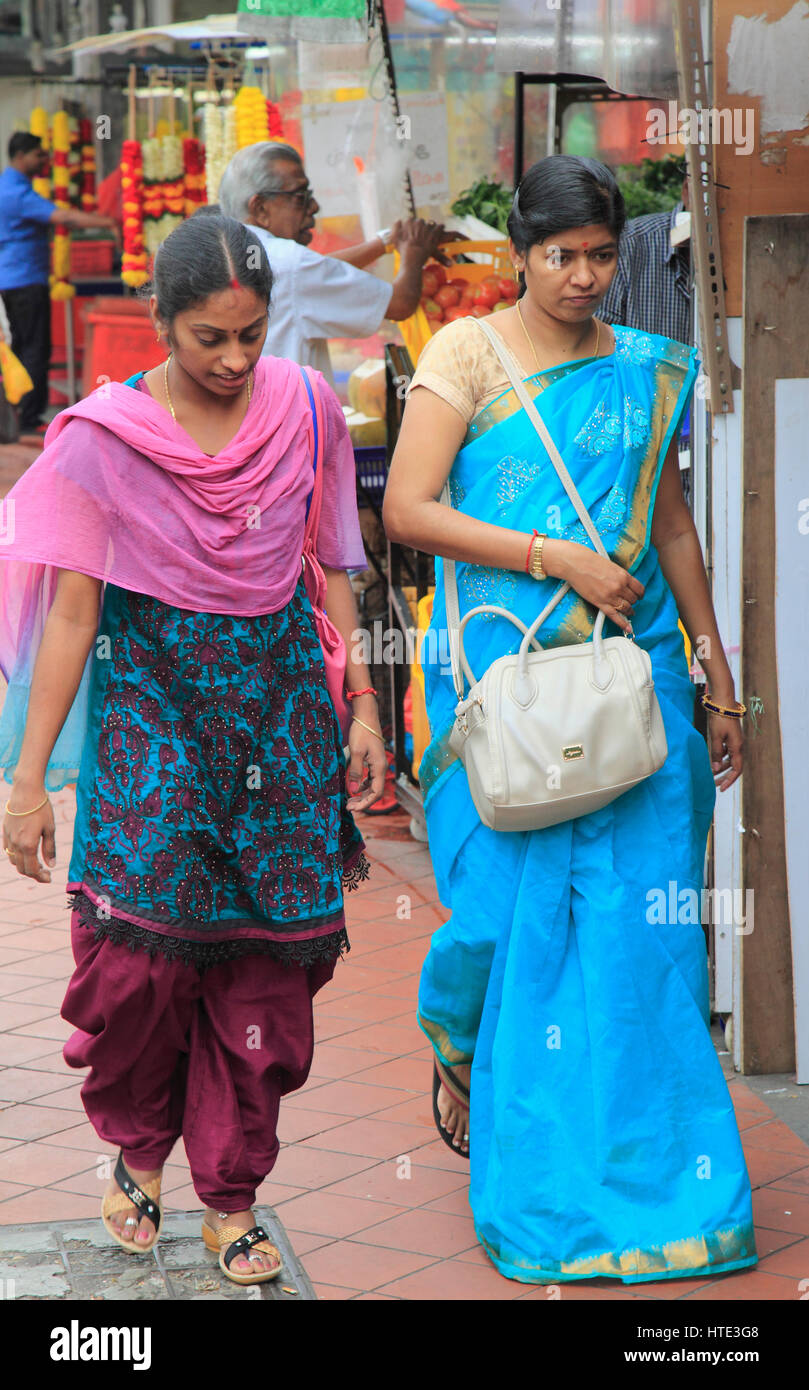 Singapore, Little India, scene di strada, negozi, donne, persone e Foto Stock