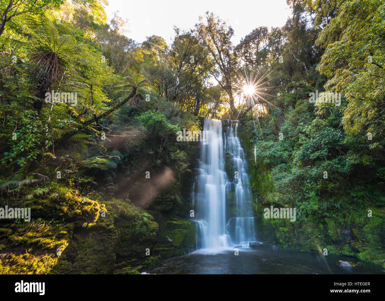 McLean cascata, Sun Star, il Catlins,, Otago Southland, Nuova Zelanda Foto Stock